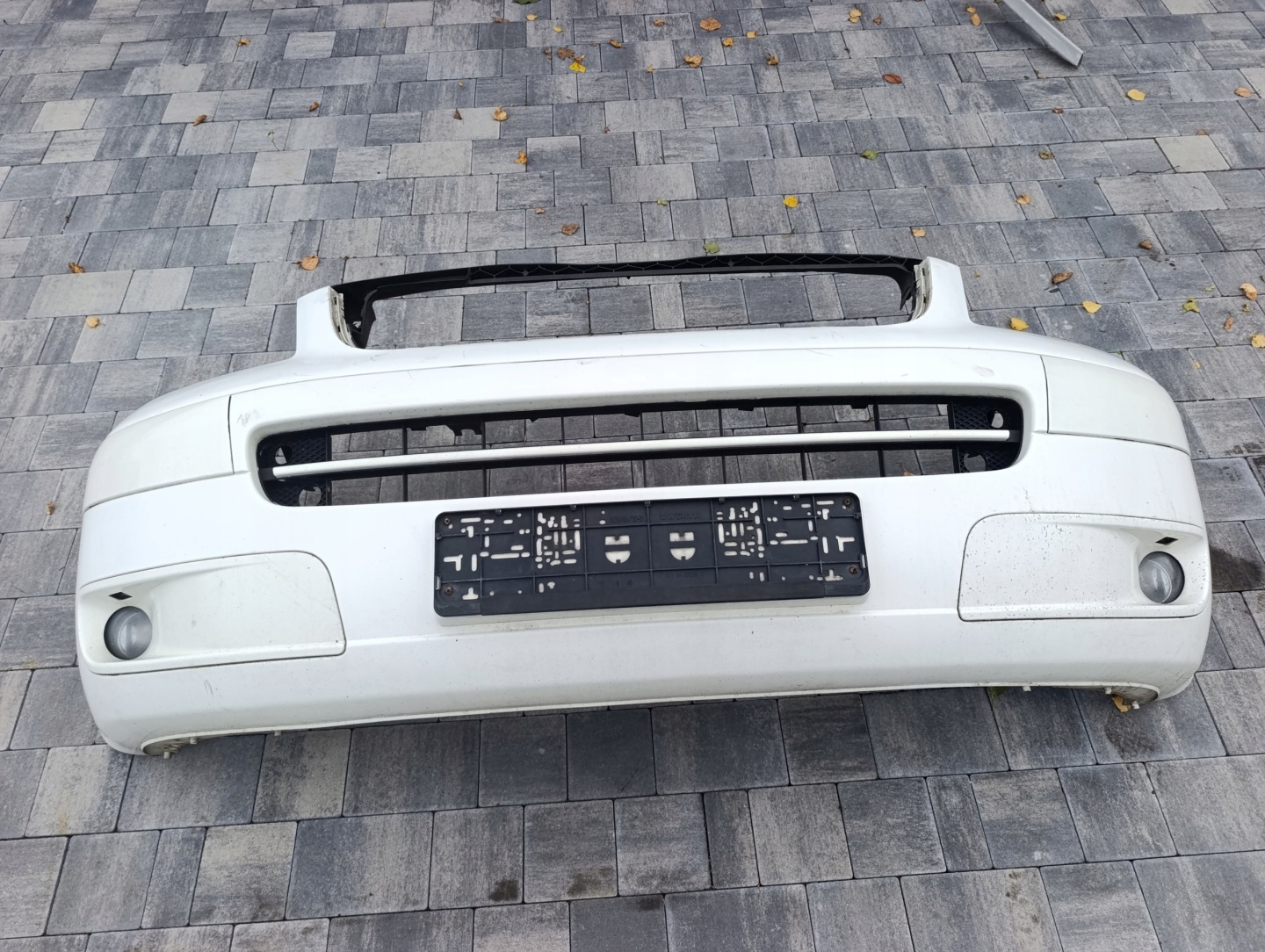 front bumper front VW T5 MULTIVAN complete bialy