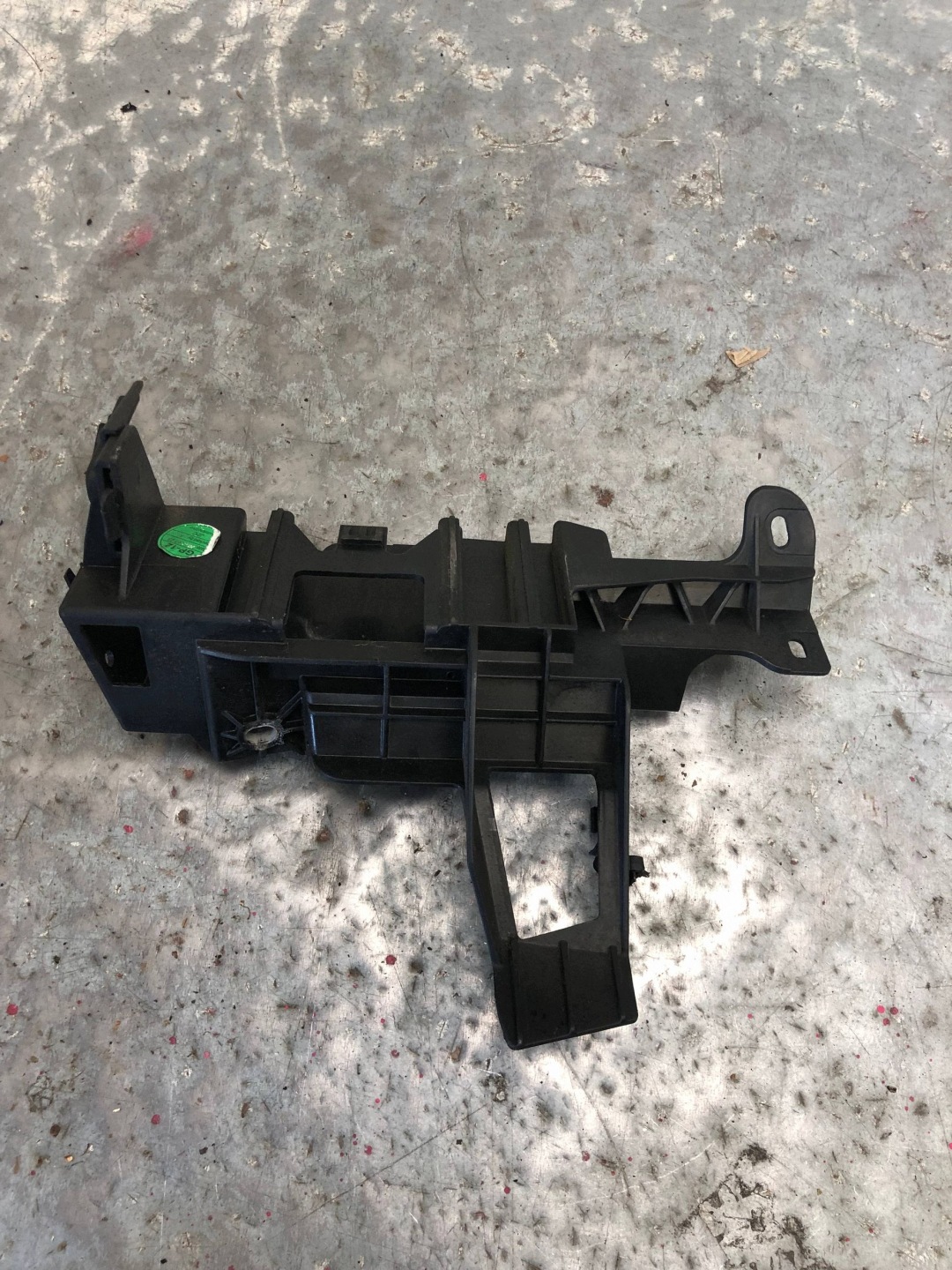bracket holder KOMPUTERA OPEL ASTRA K 13408288