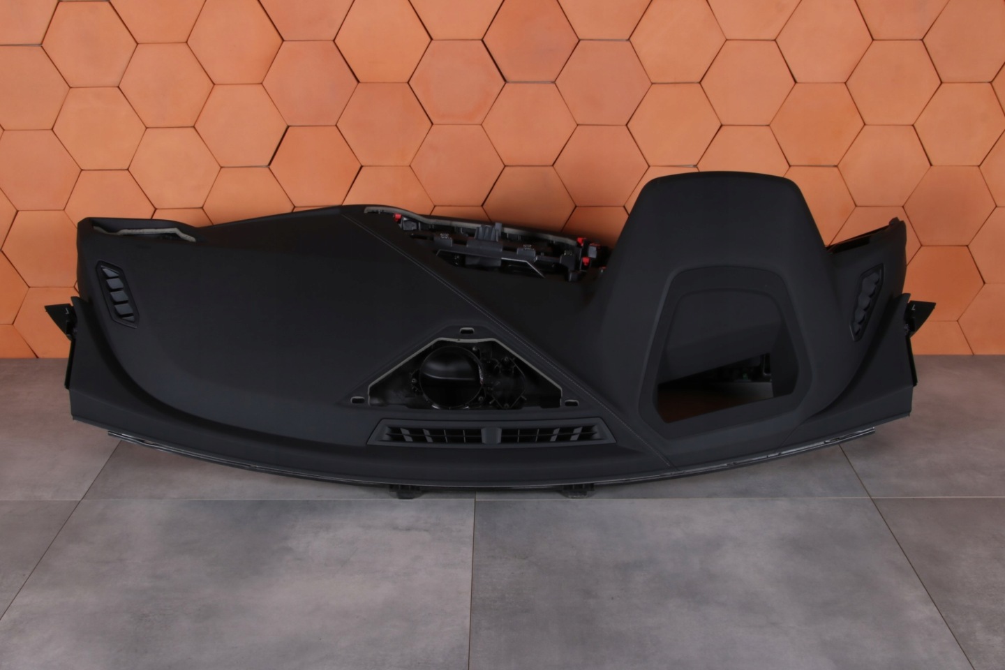 BMW 1' F40 2' F44 originál dashboard instrument panel console black HEAD UP