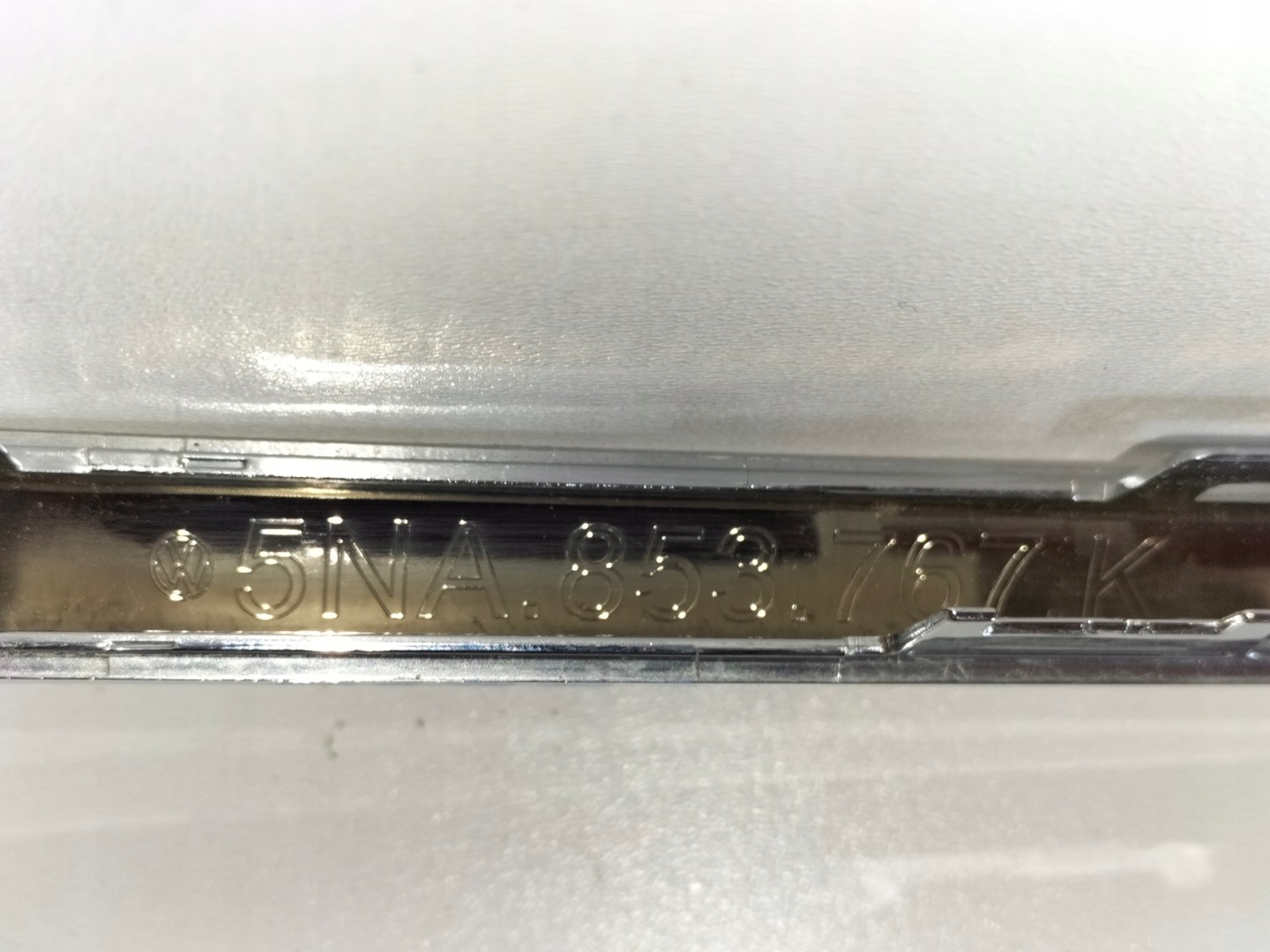 moulding chrom grille front upper VW TIGUAN II LIFT 20