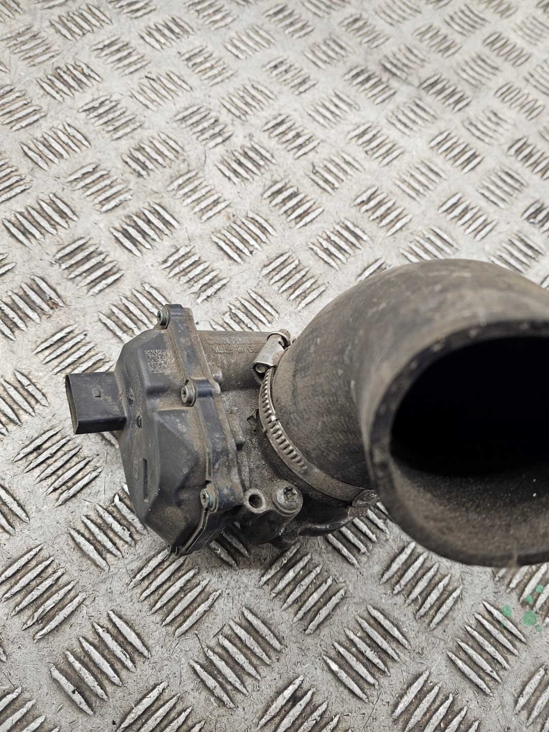 throttle flap VW Transporter 2.0 TDI 04L128063K