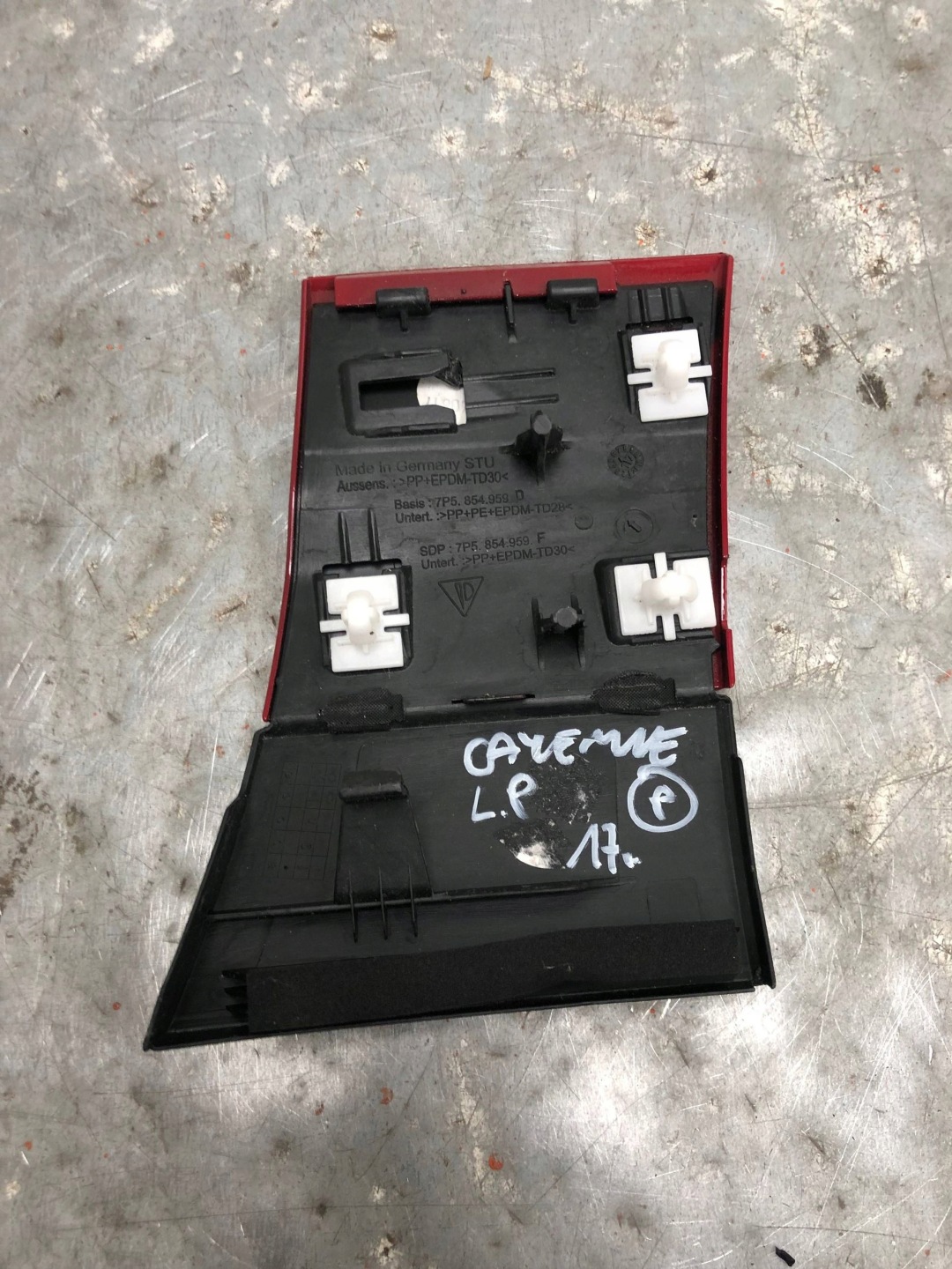 modanatura parafango sinistra Anteriore Rosso PORSCHE CAYENNE 7P5854959D
