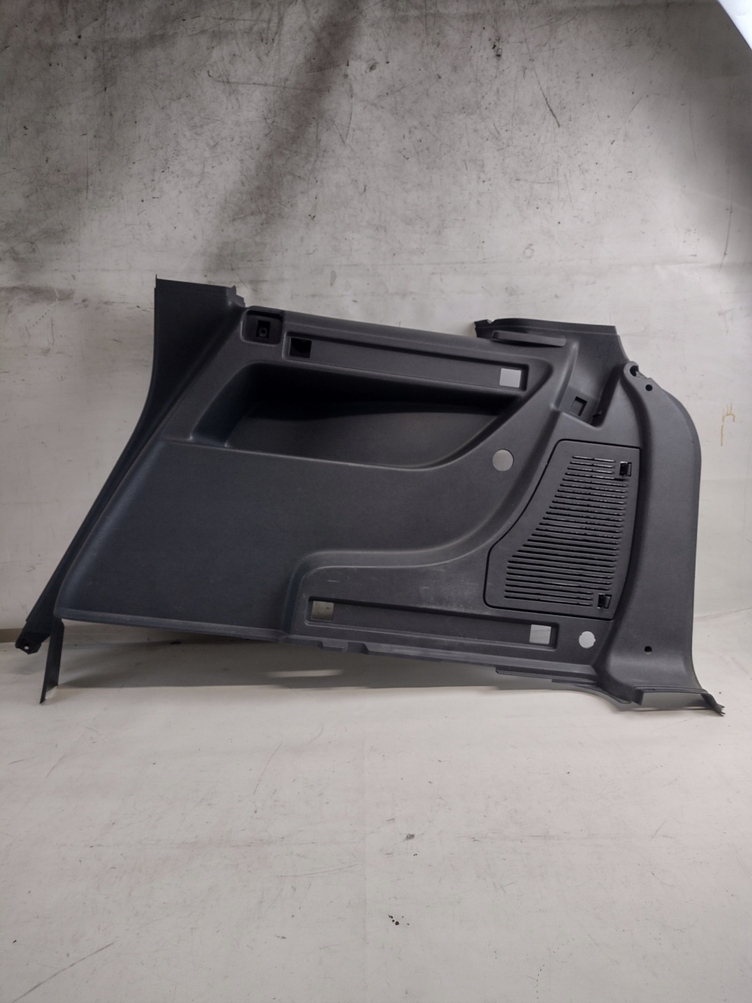 right boot upholstery Opel Zafira B 13131324 RH