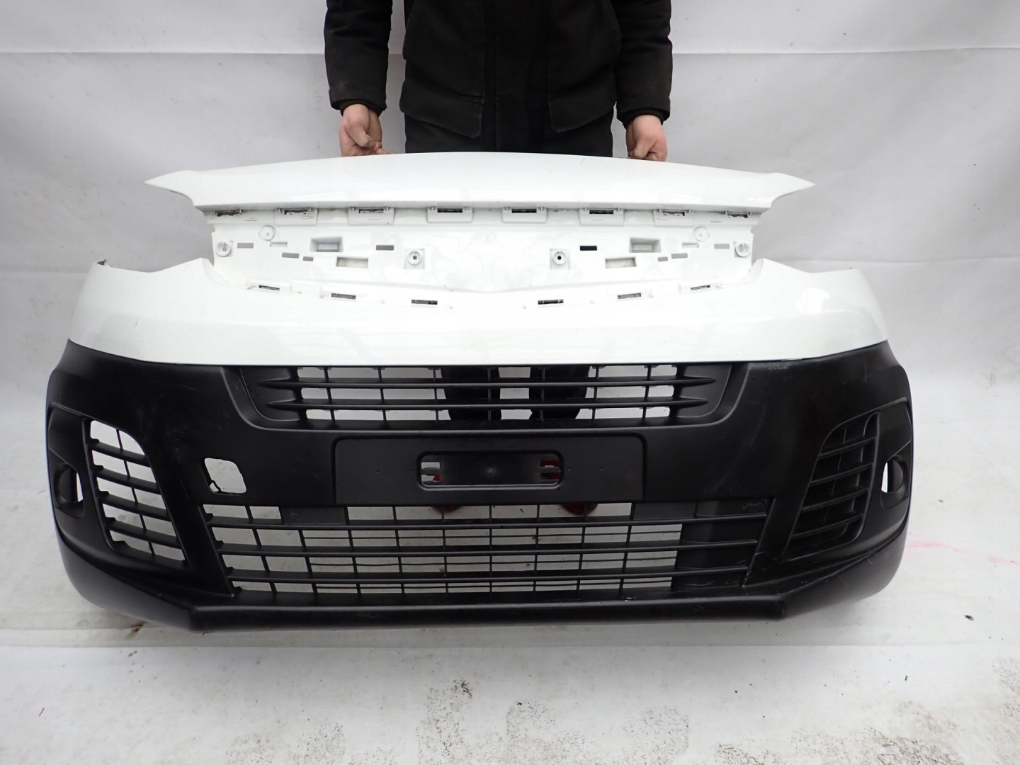 OPEL ZAFIRA D VIVARO C 19- bumper front front