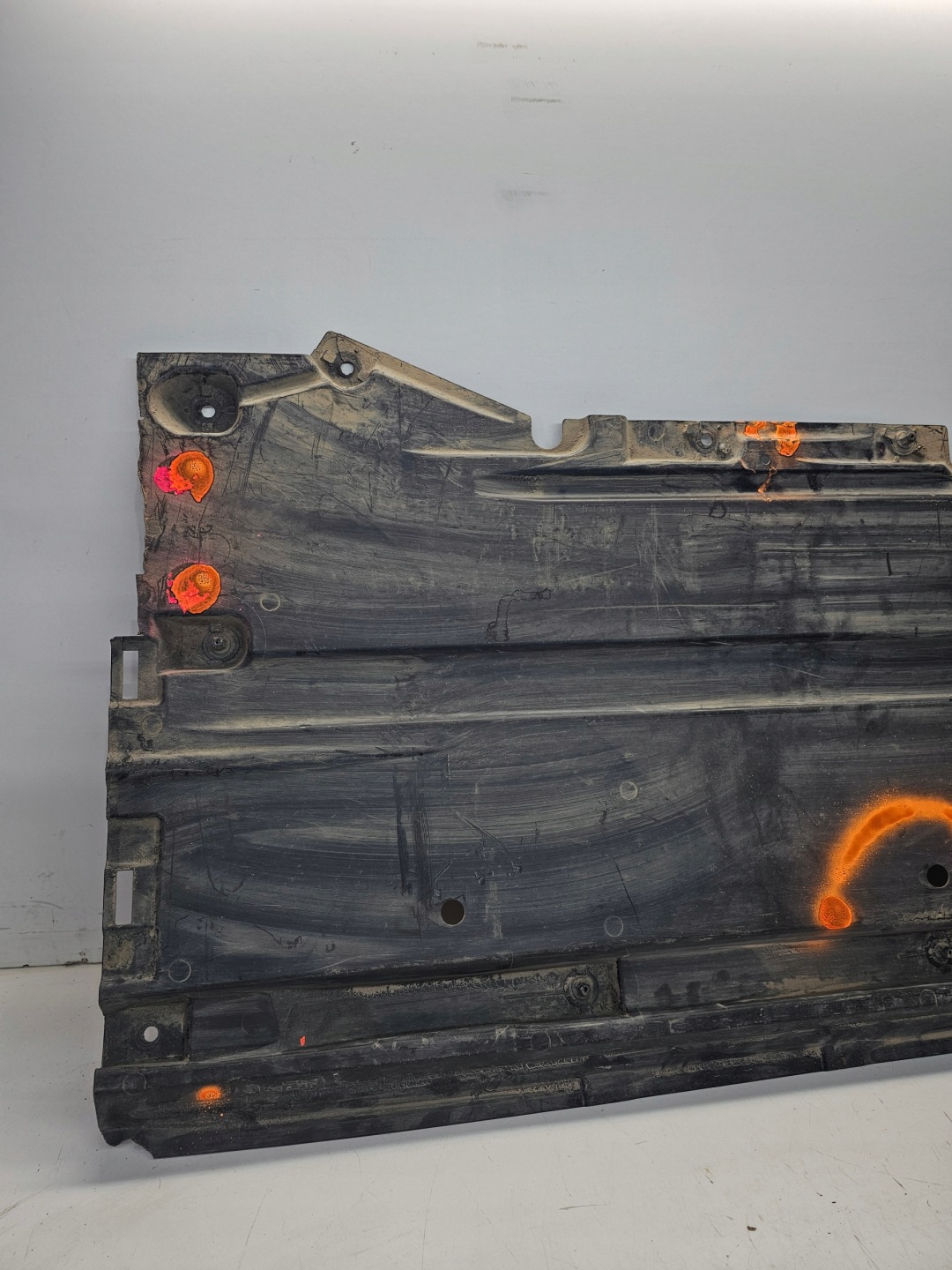 cover chassis left AUDI A4 B8 8K0825207B