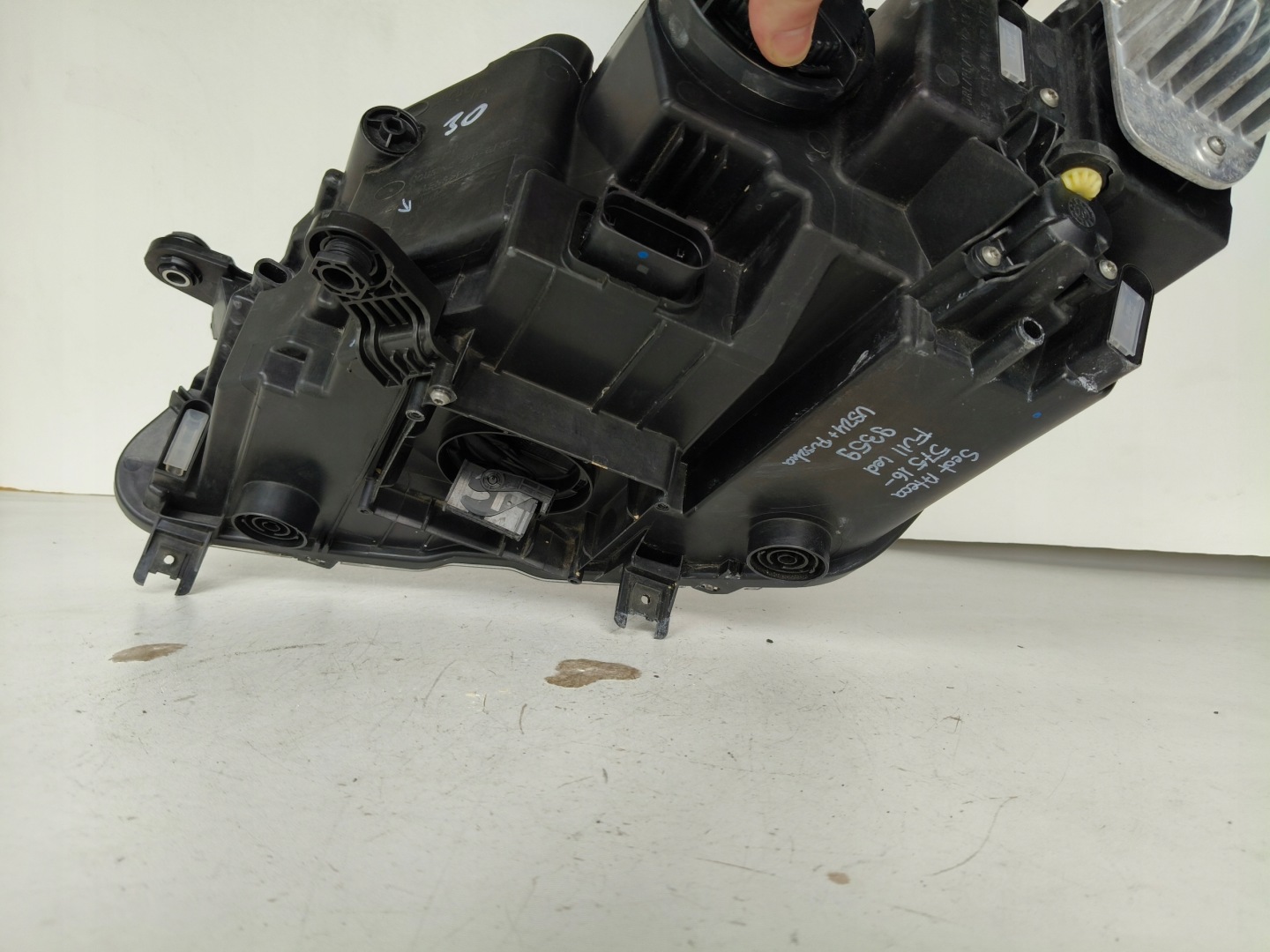 light right REFLEKTOR SEAT ATECA 575 16- FULL LED
