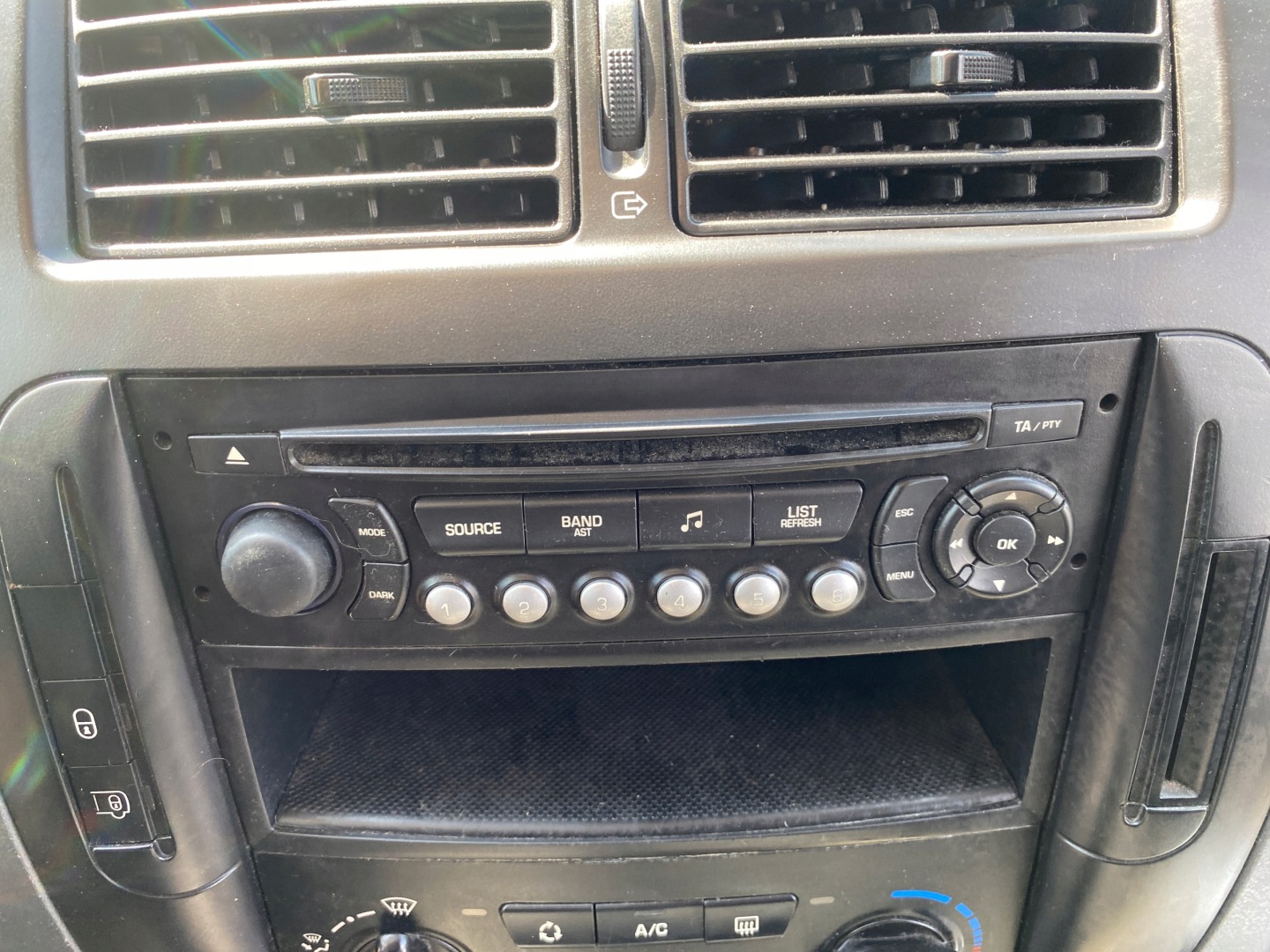 RADIO CD oryginalne brakuje kodu Citroen Jumpy II 2 07-16