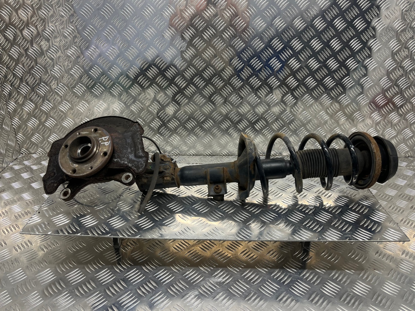 KOPYTO MCPERSON swing right front front SUZUKI SPLASH 333408 1.2 B