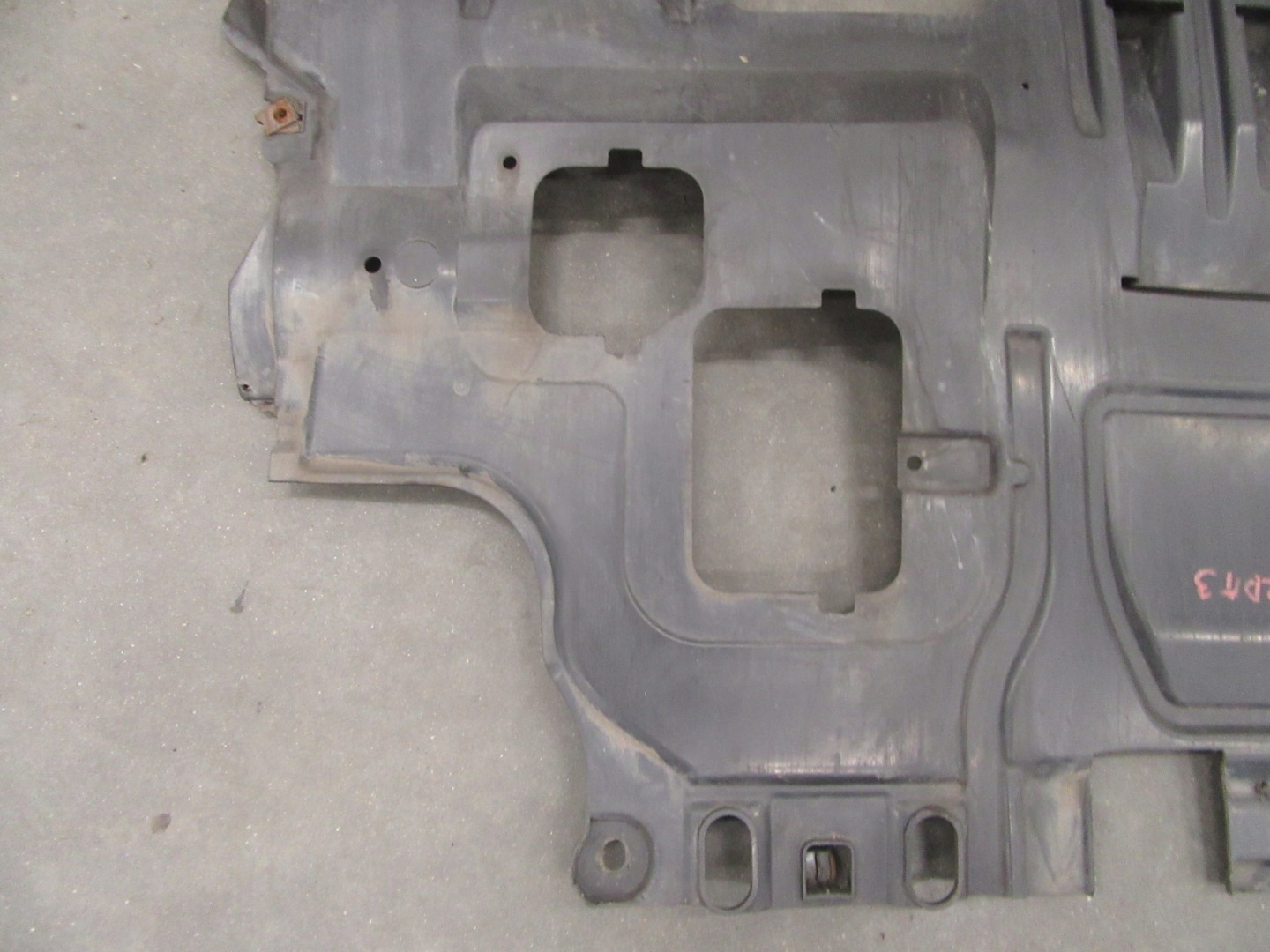 cover below engine cover chassis Mazda 3 BL Diesel