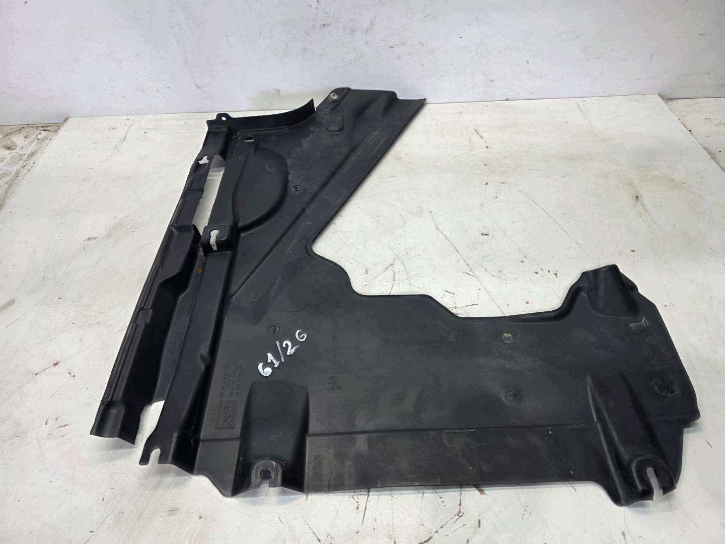 Blende Abdeckung Unterfahrschutz heck AUDI A4 B9 8W0825216E 61/26