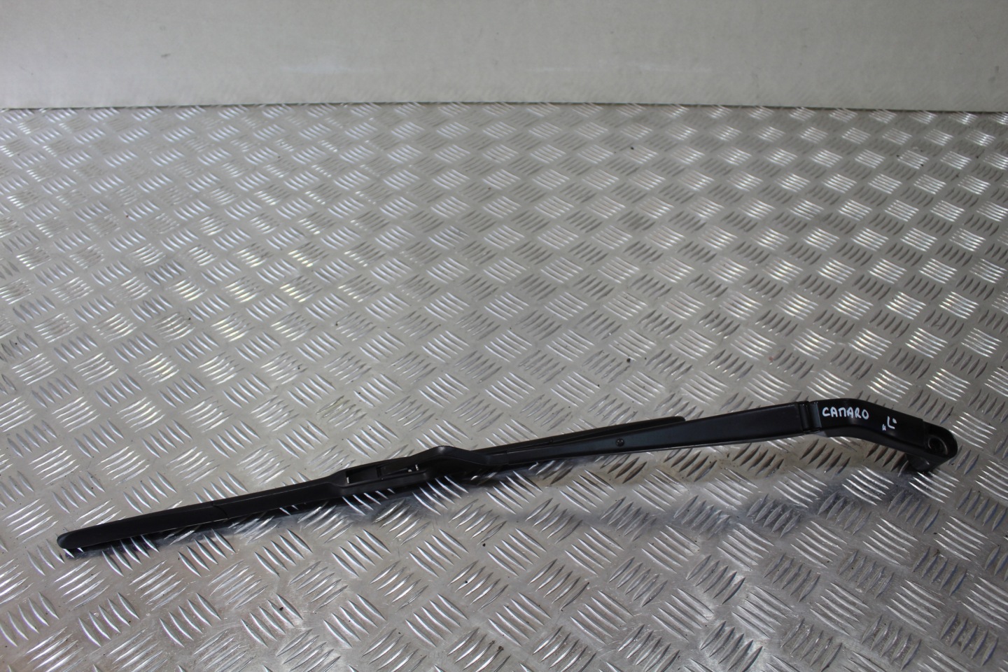 wiper arm left CHEVROLET CAMARO 6 VI