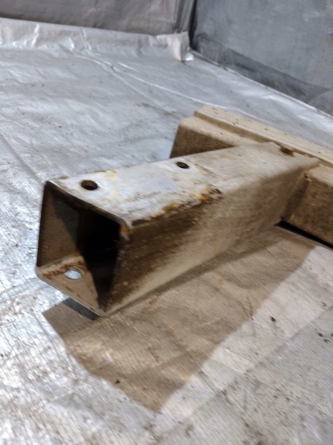 bumper support rear part Audi A6 C6 sedan