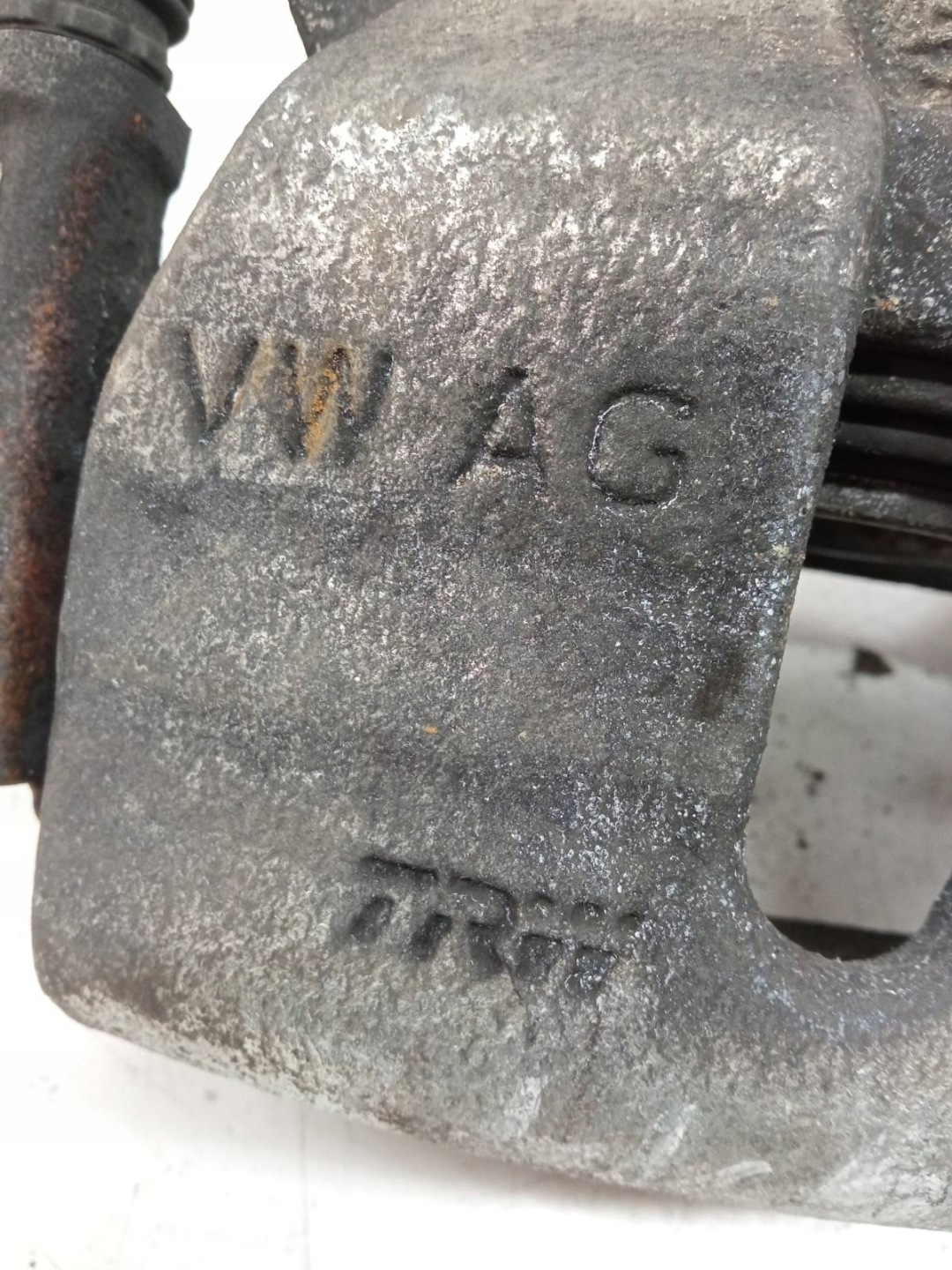 caliper brake left front 2.0 TDI Skoda Karoq and (2017-)