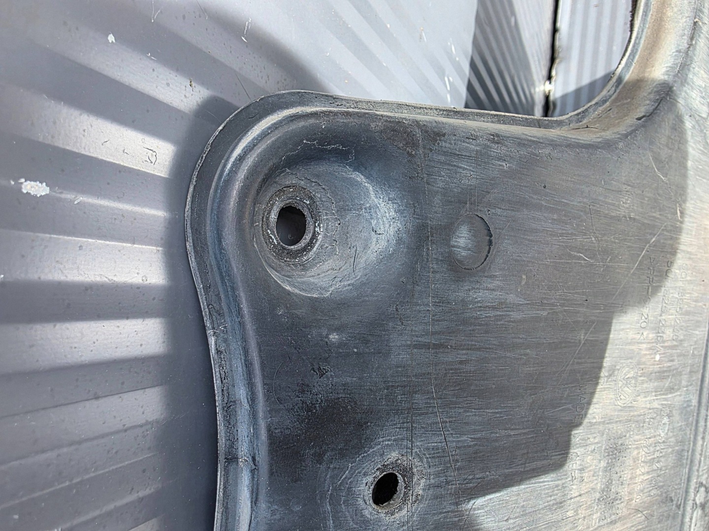 VW TIGUAN II 5NA cover below engine 5QF825236