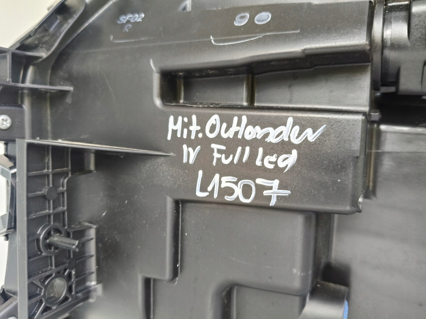 light right REFLEKTOR MITSUBISHI OUTLANDER IV FULL LED