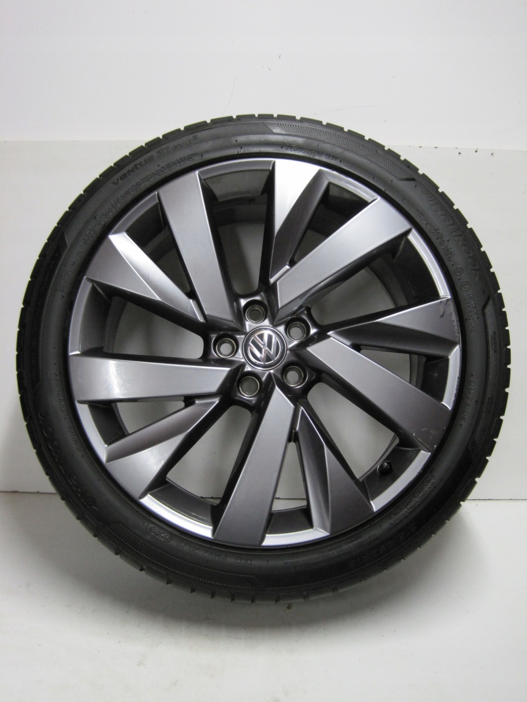 wheels discs tyres VW T-CROSS 2GM R18 5mm