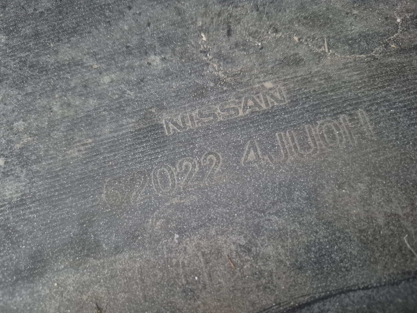 NISSAN NAVARA IV 4 14-22 nárazník předek přední