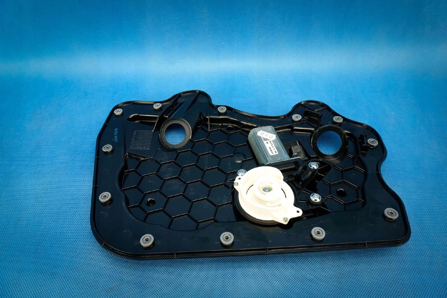 engine dociagu door Audi A6 A7 A8 S8 4H 4F0837060