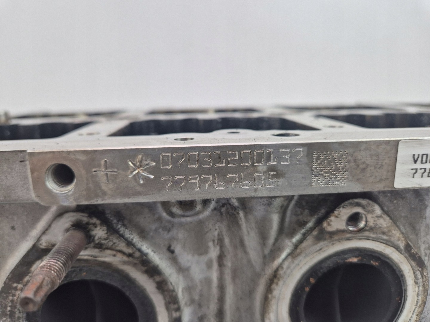 testata motore BMW 3 E90 E91 318d 7797678 N47D20A