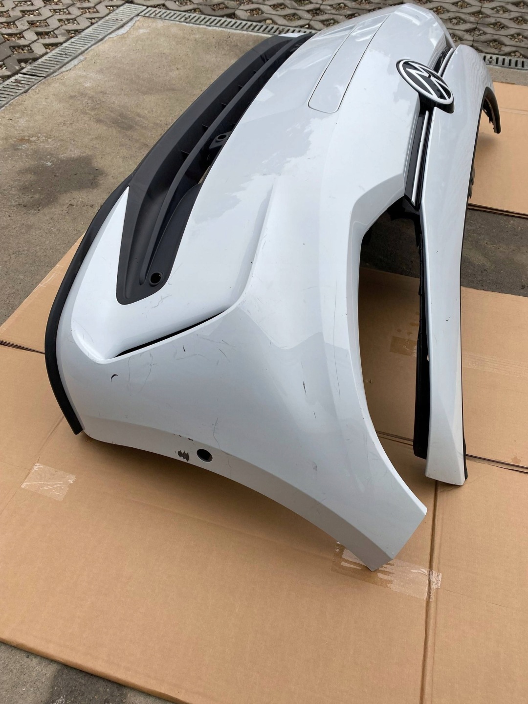 VW ID3 ID.3 LIFT 10A complete bumper front front PDC white