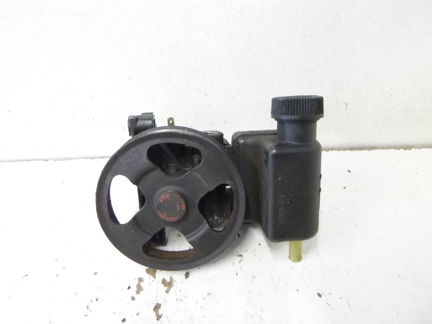 servo pump Mazda 6 2.0 2002r.