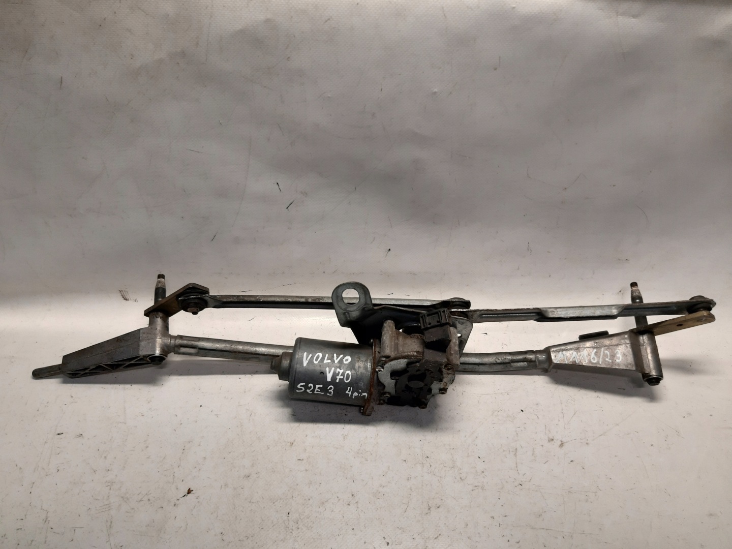 wiper mechanism front VOLVO V70