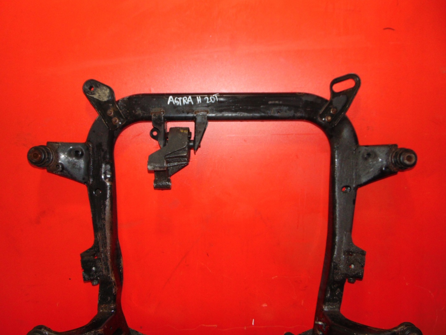 OPEL ASTRA 3 H III GTC axle beam subframe axle beam TRAWERS front 2.0T sider front