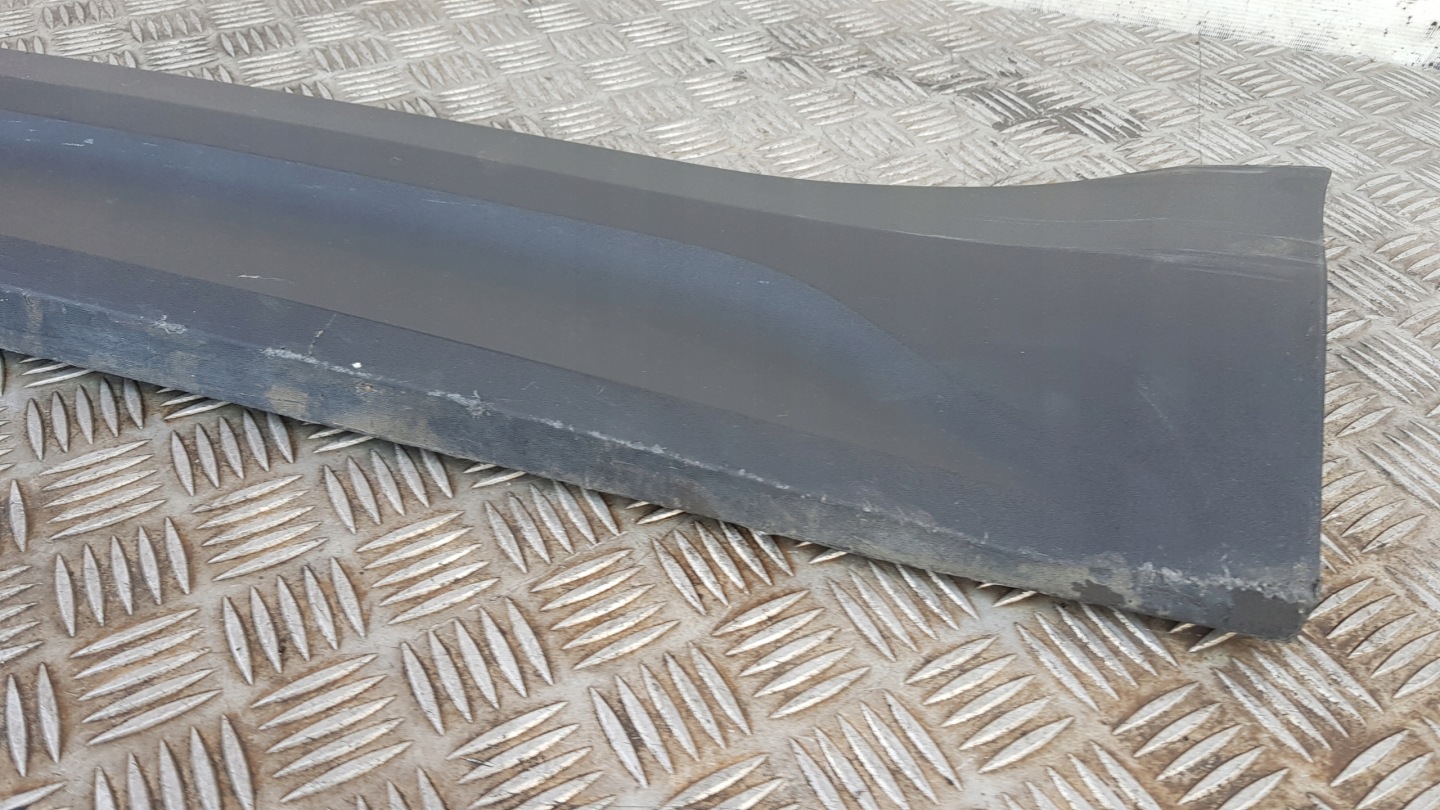 VOLVO XC40 II moulding door left rear part