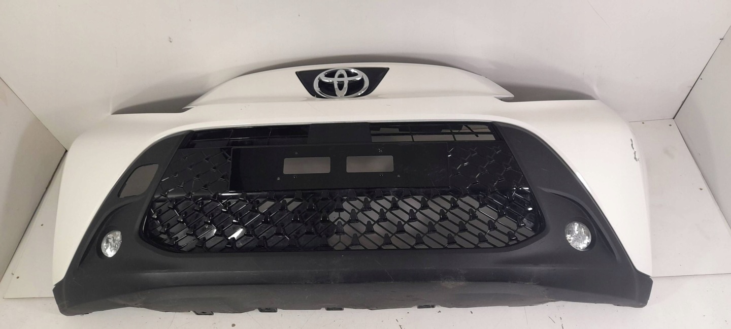 Toyota Aygo X 2024r front blacharski KOITO0171674