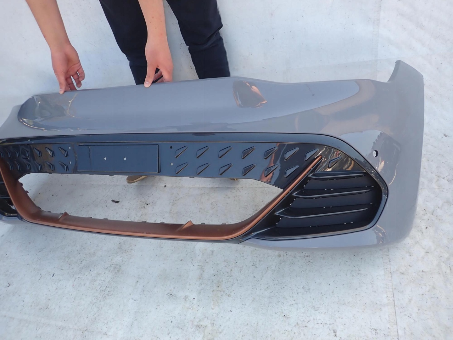 CUPRA BORN 21-> bumper front front PDC