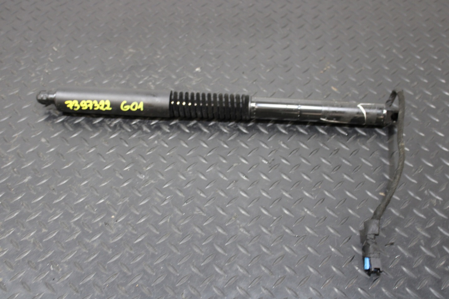 damper bonnet electrical right BMW X3 G01 7397322