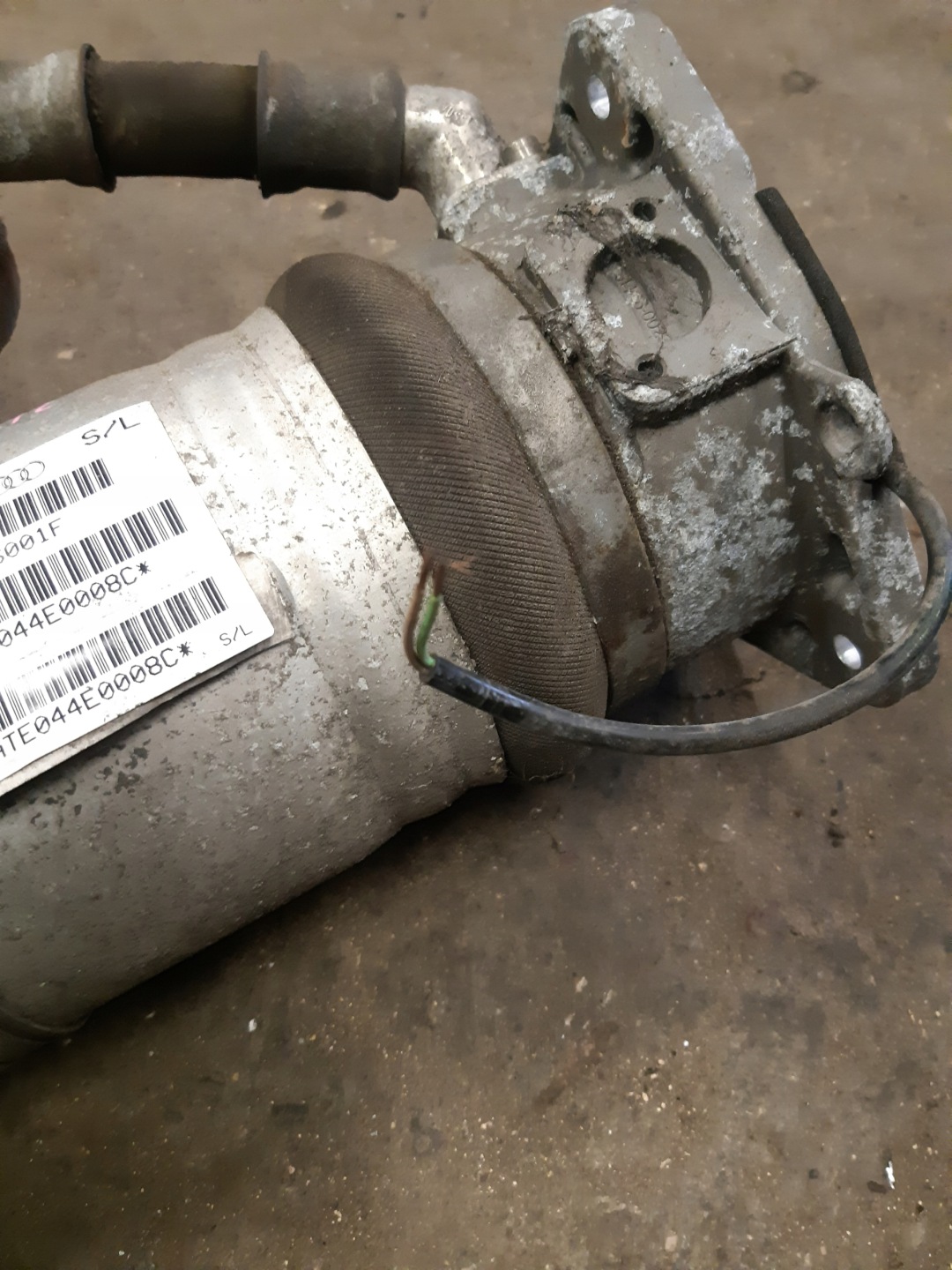 AUDI A8 D3 shock absorber PNEUMATYCZNY left rear part 4E0616001F