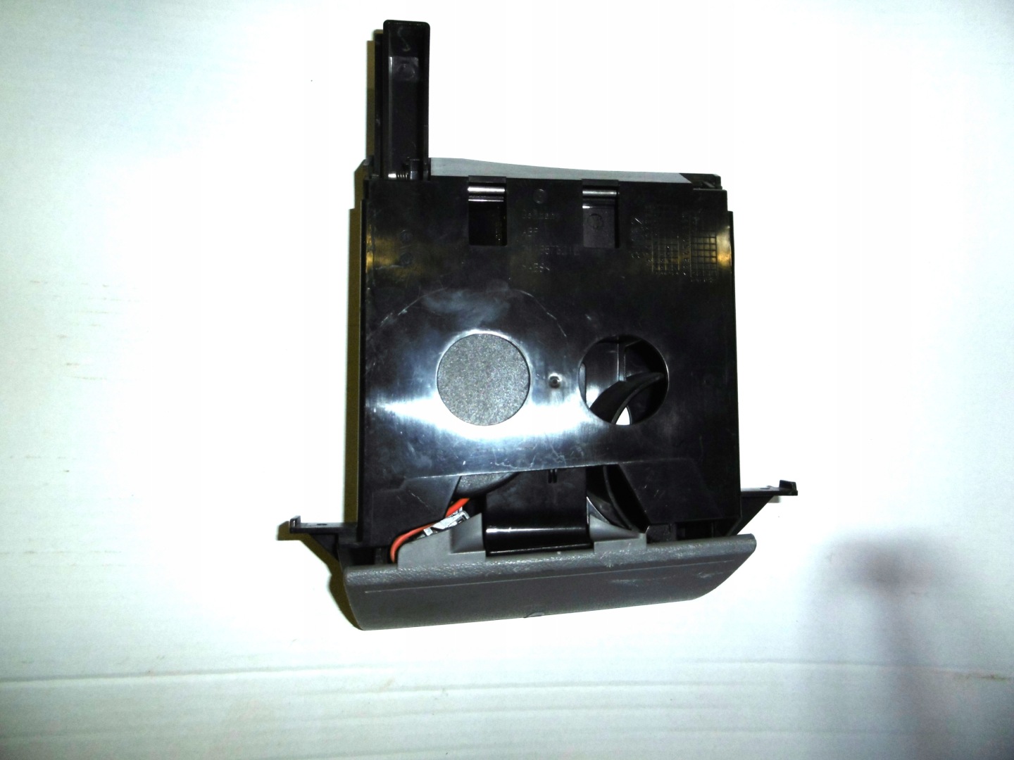 VW T5 03- CENDRIER PODSTAWKA POUR KUBKI