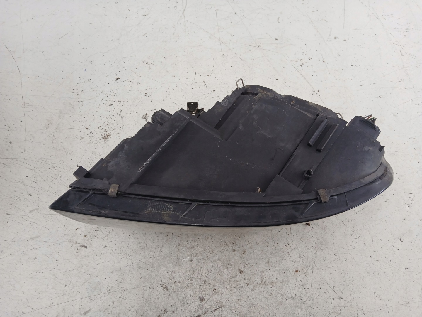 VOLVO V50 S40 II light right front lens 30698886