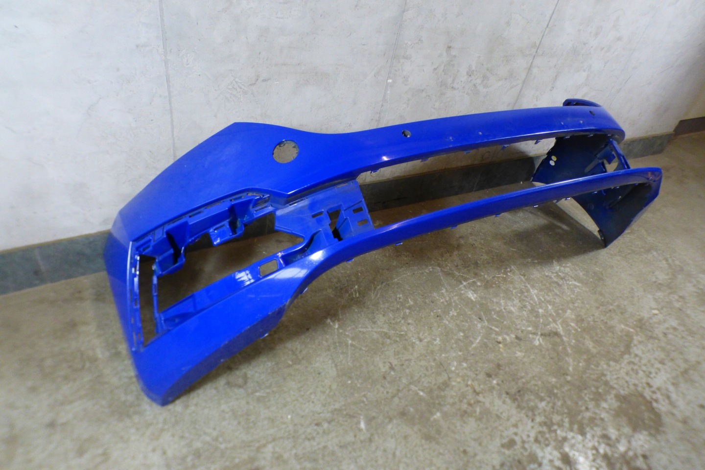 bumper front 5E3807221 st.BDB SKODA OCTAVIA IV 4