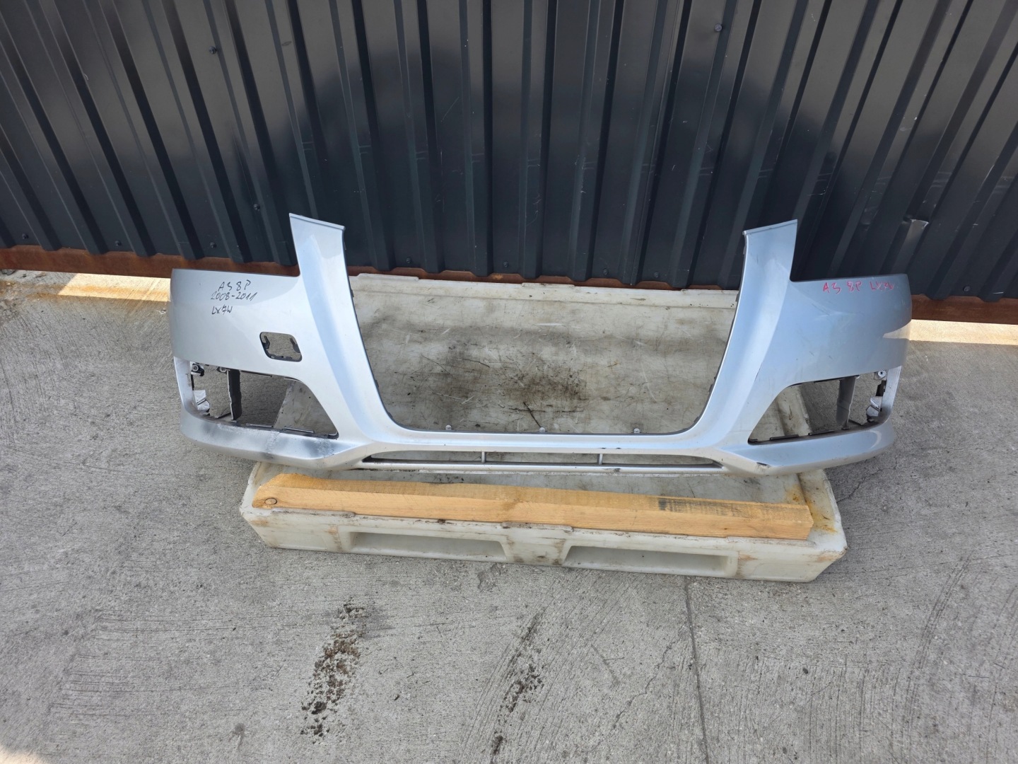 bumper front AUDI A3 8P LIFT 2008-2012 LX7W original !!!