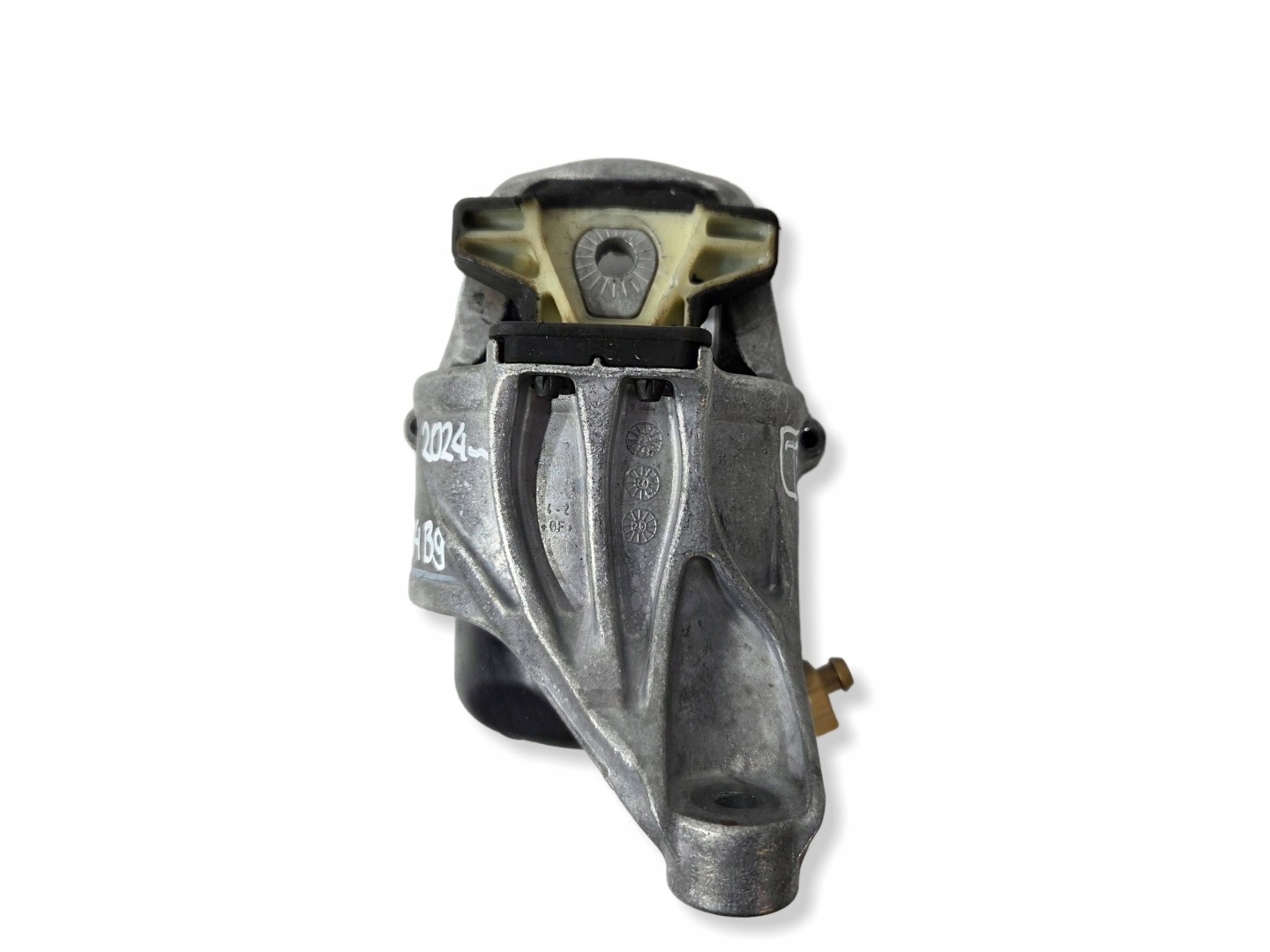 Audi A4 S4 B9 8W engine mount left 8W0199371CP (T85)