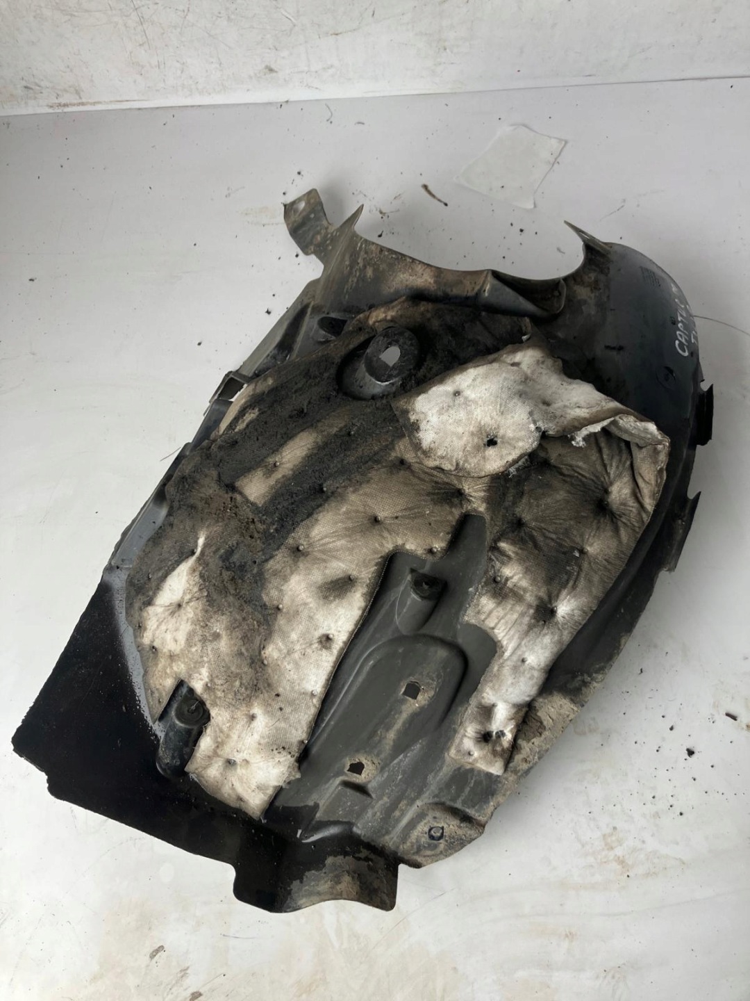 mudguard right front rear part CAPTUR and 638427260R