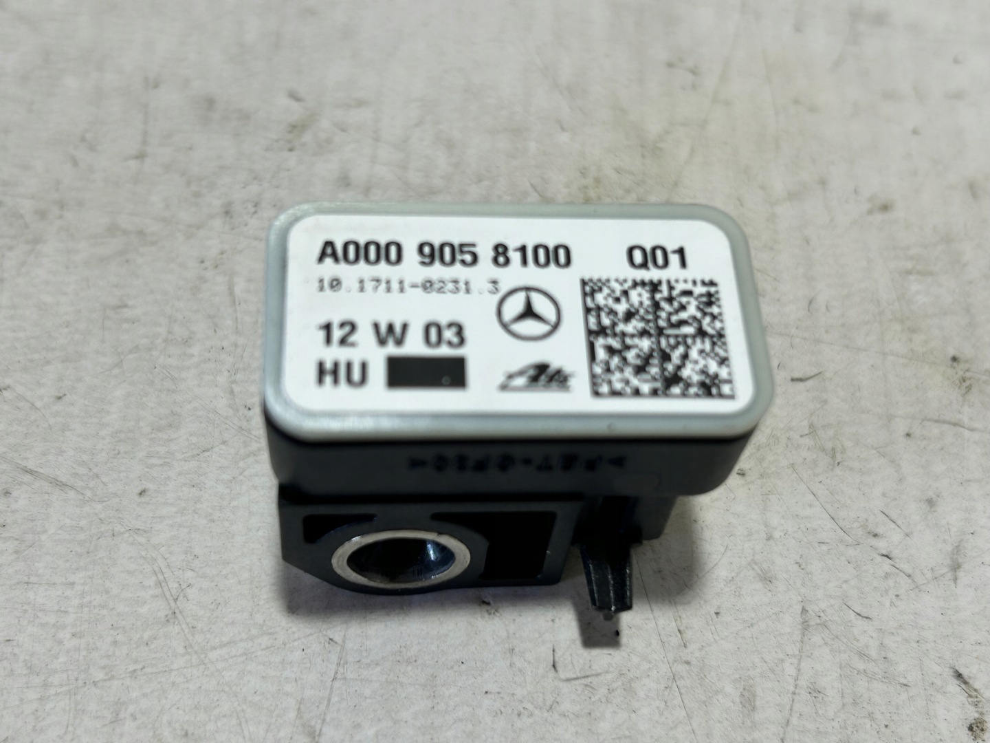 impact sensor MERCEDES ML W166 0009058100