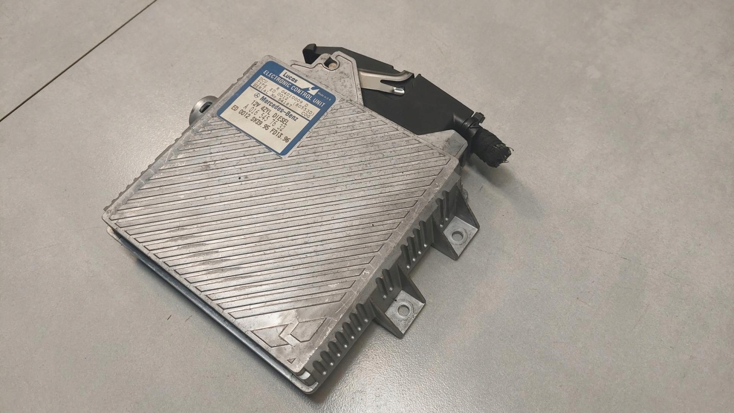 control unit of the engine MERCEDES W210 2.2CDI A0165457632