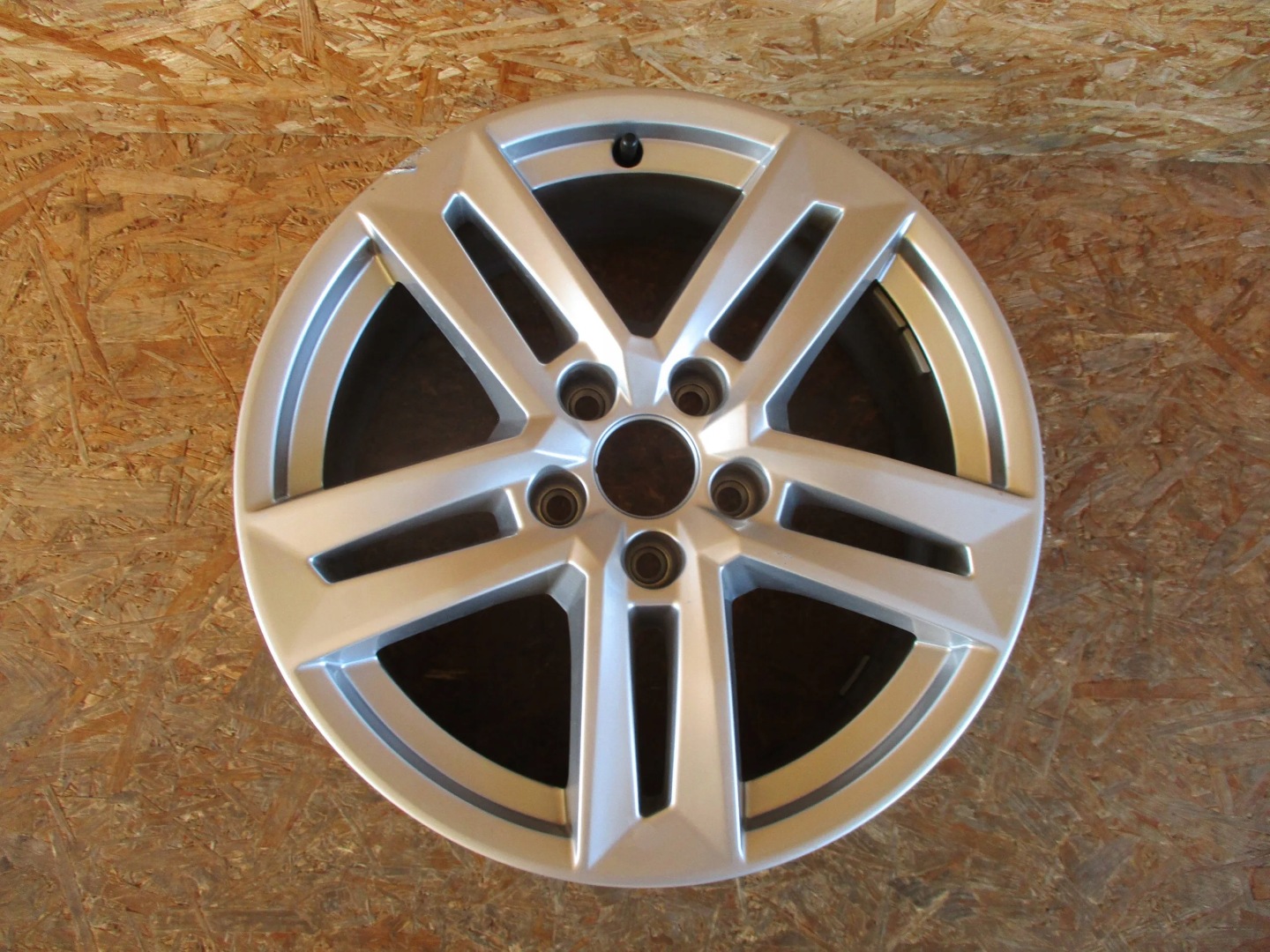 disc aluminium AUDI A4 B9 7Jx17 ET42 5x112