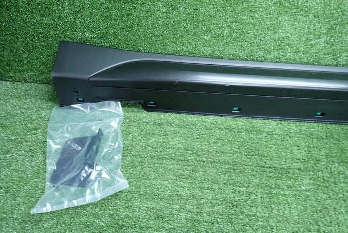 HYUNDAI TUCSON III 15- moulding threshold right 87754-D7100