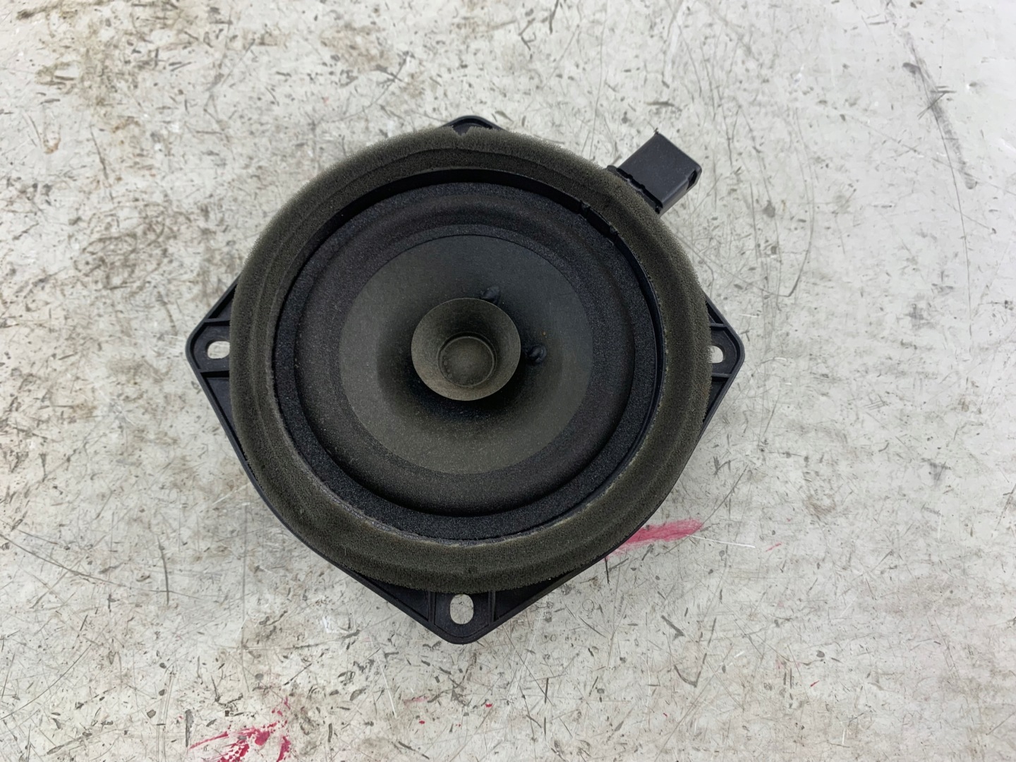 MITSUBISHI COLT VI speaker door left front MN141417