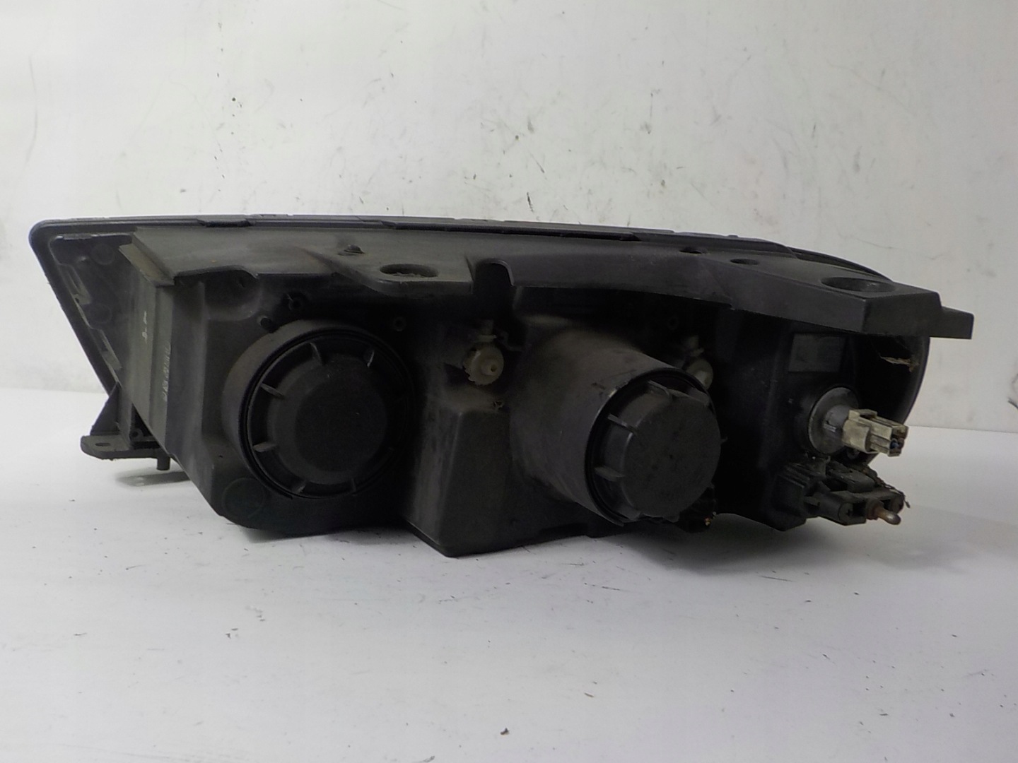 CHEVROLET CAPTIVA and LIFT light right front front UK
