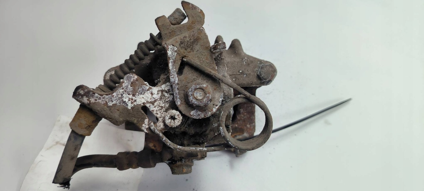 caliper brake rear part right 1.8 VOLKSWAGEN PASSAT B5