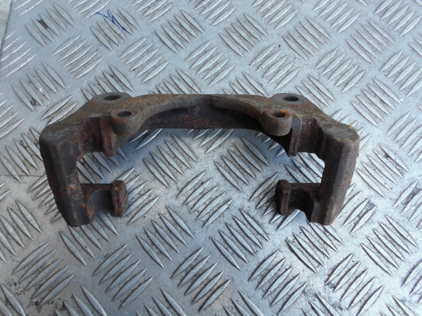 AUDI A4 B6 JARZMO Bremssattel Bremse Sattel rechts oder links