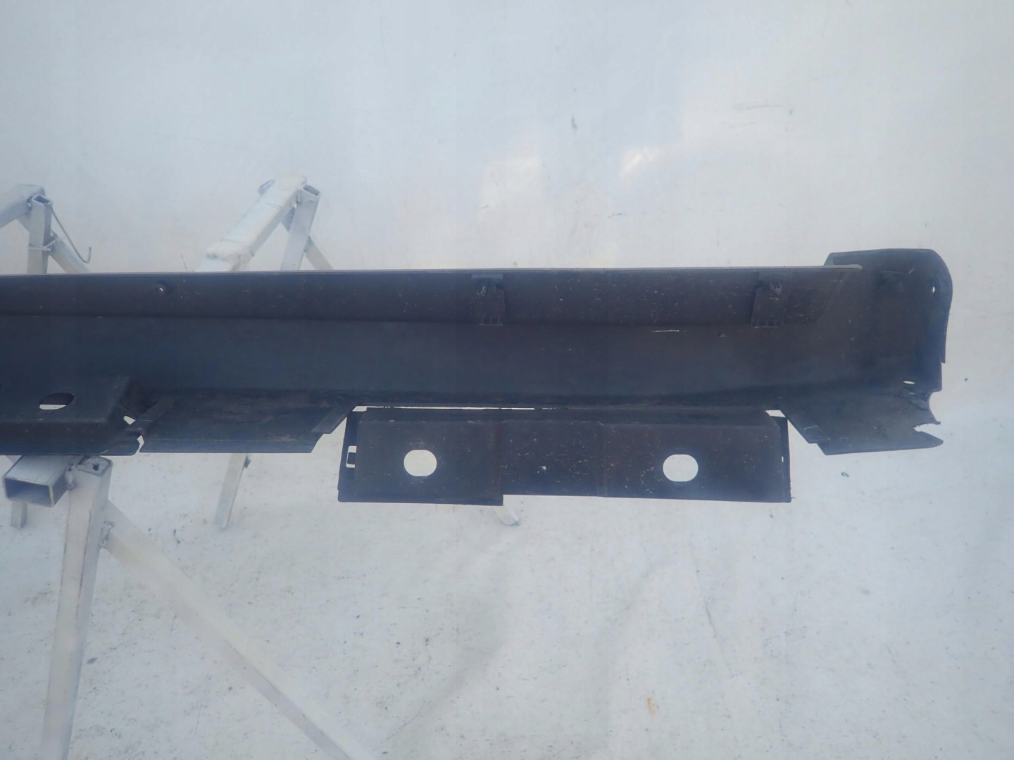 TOYOTA AVENSIS III T27 08-15 threshold left moulding