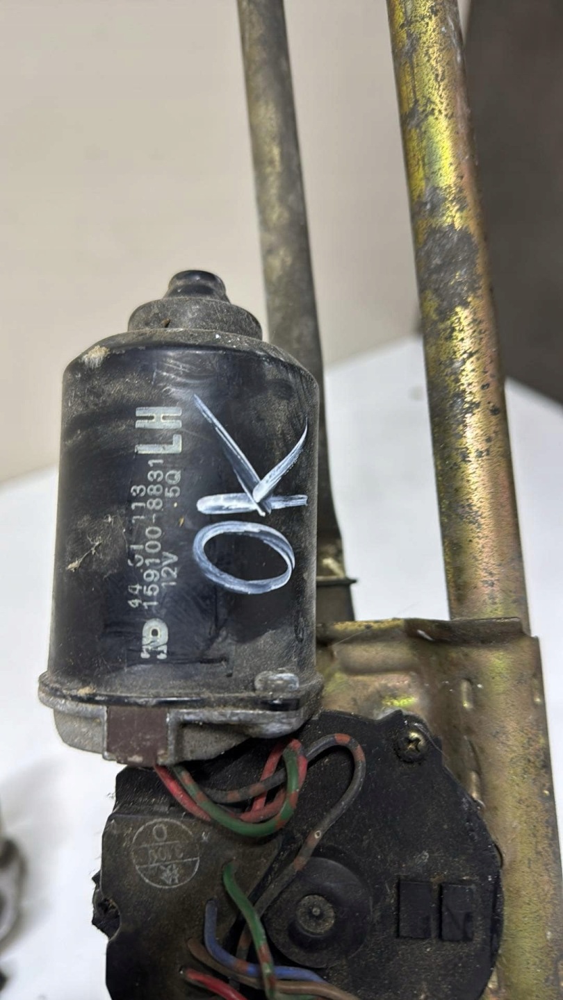 Saab OE 4401113 wiper mechanism + mini motor / engine