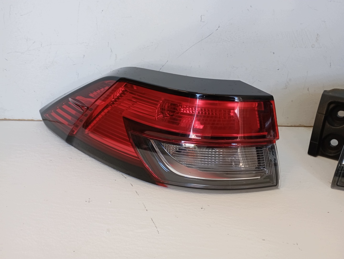 light rear part rear TOYOTA COROLLA CROSS right left