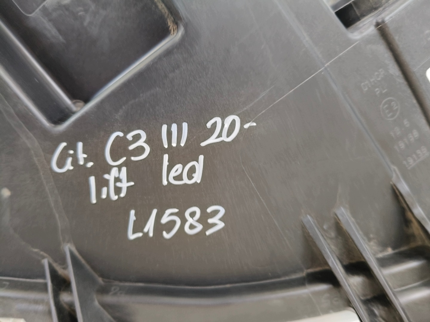 light right REFLEKTOR CITROEN C3 III 20- LIFT FULL LED